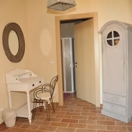 Alloggio per agriturismo Il Primo Fiore *